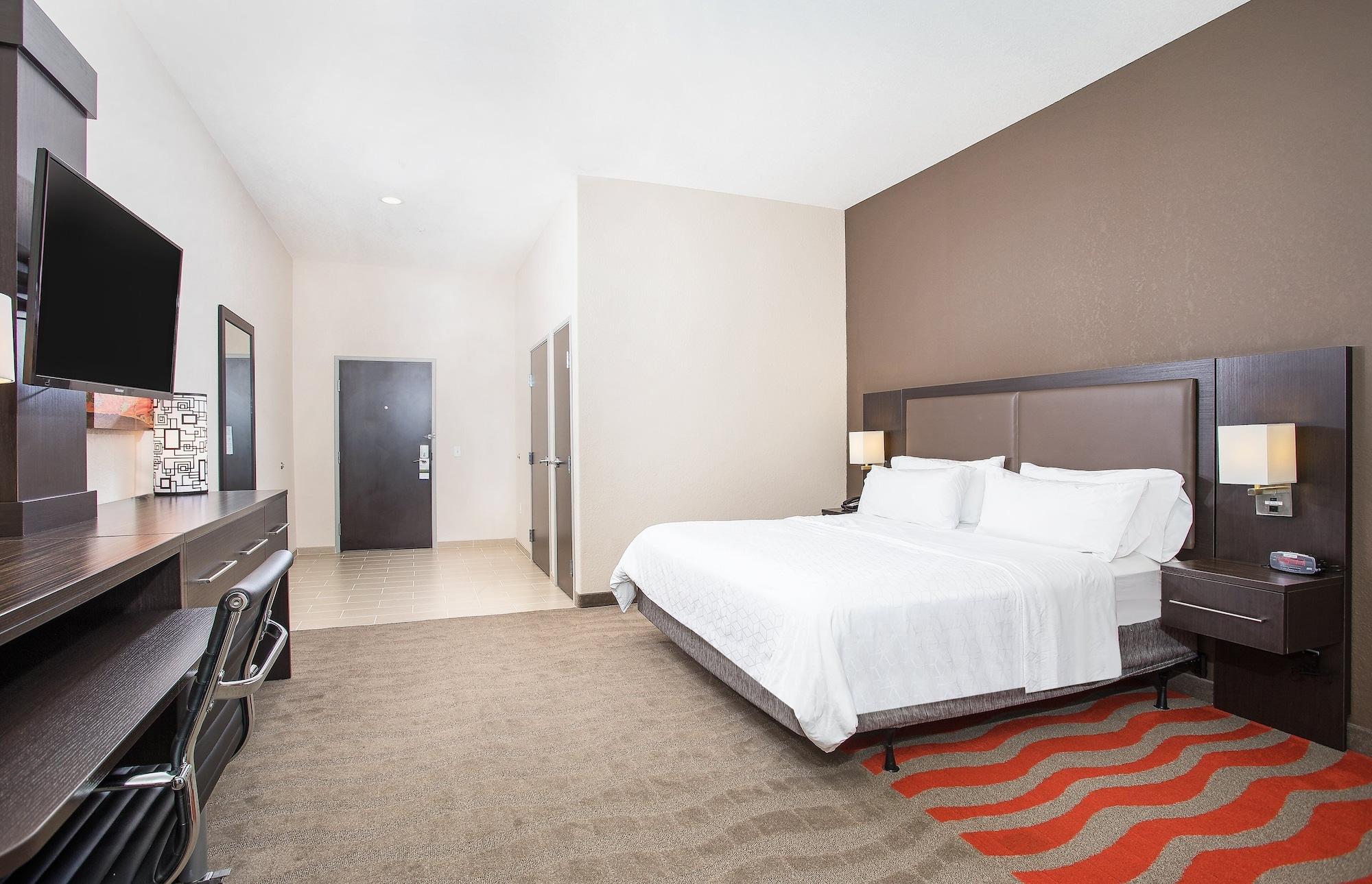 Holiday Inn Express Hotel & Suites Glasgow By Ihg Exterior photo